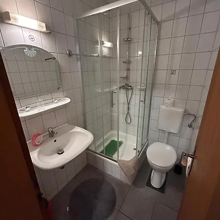 Pensjonat Schoenfliesser Stuben Eisenhüttenstadt
